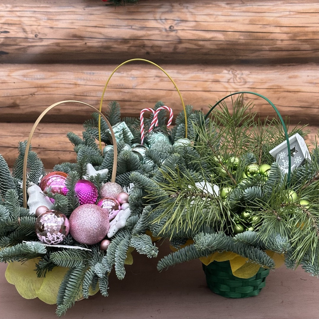 Композиция новогодняя малая 2 Новогодняя композиция Корзинка — изображение 1